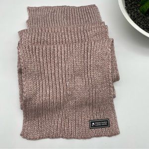 KARL LAGERFELD PARIS
Cable-Knit Scarf in Irs NEW